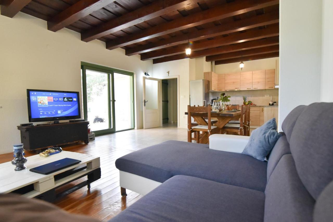 Vacation Home Mate Ceko Sukošan Exteriör bild